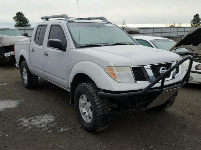 1N6AD07W35C400222 - 2005 NISSAN FRONTIER C SILVER photo 1