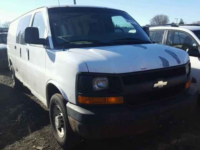 1GCHG39V471108575 - 2007 CHEVROLET EXPRESS G3 WHITE photo 1