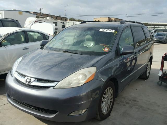 5TDZK22C98S118707 - 2008 TOYOTA SIENNA XLE BLUE photo 2