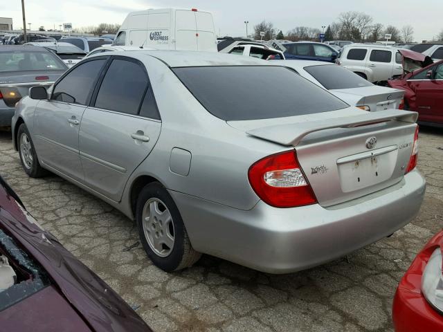 4T1BF32K72U541464 - 2002 TOYOTA CAMRY LE SILVER photo 3