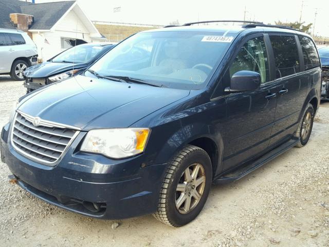 2A8HR54P38R760124 - 2008 CHRYSLER TOWN & COU BLUE photo 2