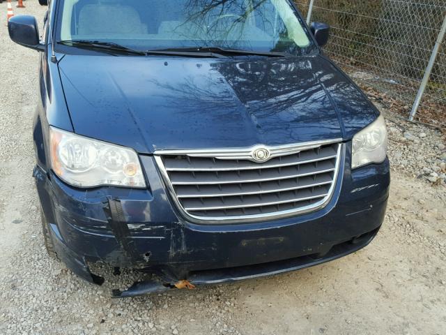 2A8HR54P38R760124 - 2008 CHRYSLER TOWN & COU BLUE photo 9