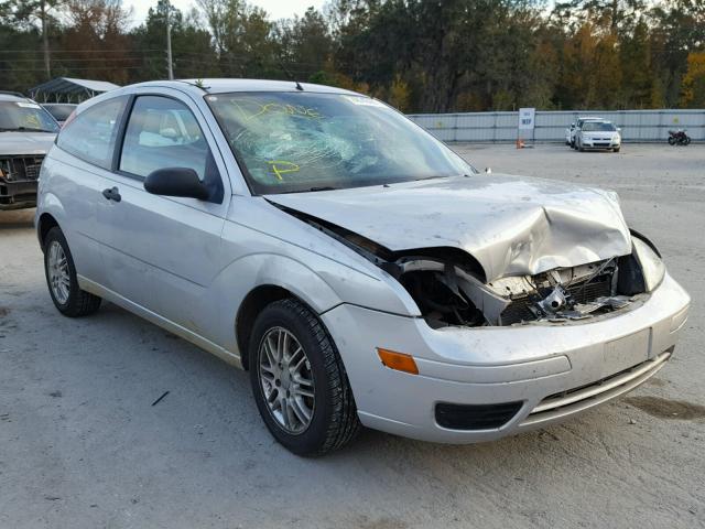 1FAFP31N87W274318 - 2007 FORD FOCUS ZX3 SILVER photo 1