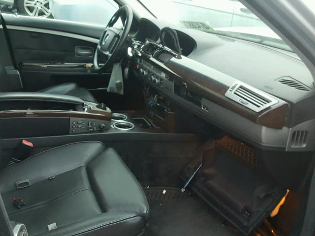 WBAHN83547DT66571 - 2007 BMW 750 SILVER photo 5