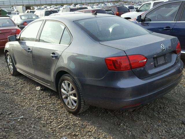 3VWDX7AJ1DM426924 - 2013 VOLKSWAGEN JETTA SE GRAY photo 3