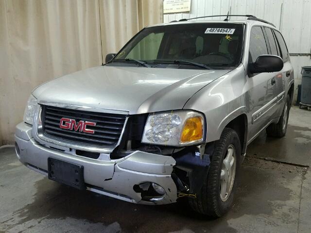 1GKDT13S942136475 - 2004 GMC ENVOY SILVER photo 2