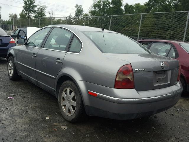 WVWPE63B44E282524 - 2004 VOLKSWAGEN PASSAT GLS GRAY photo 3