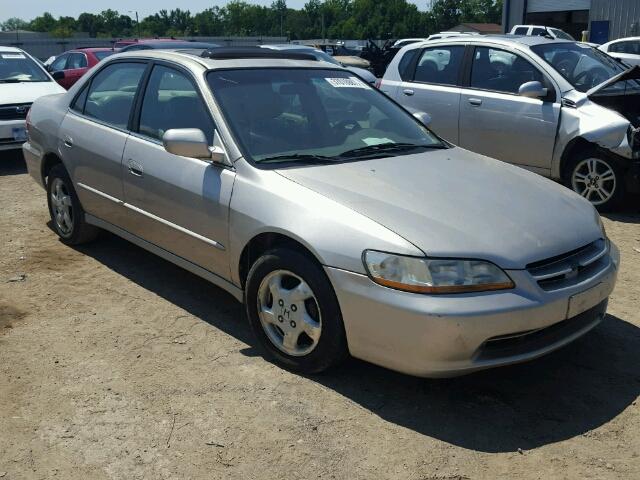 1HGCG6677XA026410 - 1999 HONDA ACCORD EX GOLD photo 1