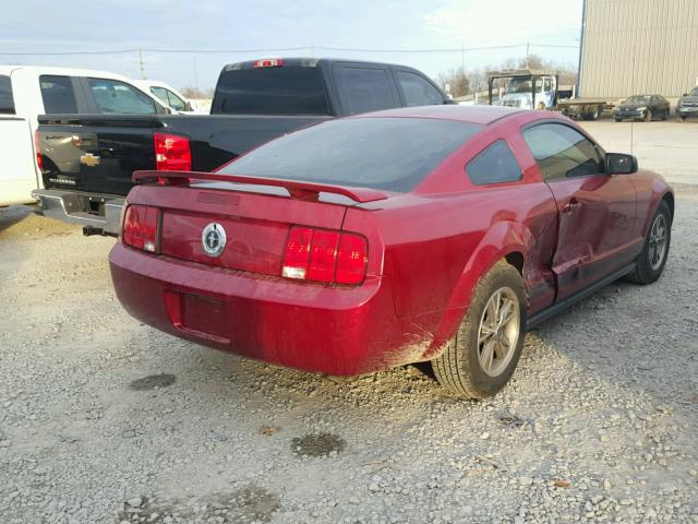 1ZVFT80N855144933 - 2005 FORD MUSTANG MAROON photo 4