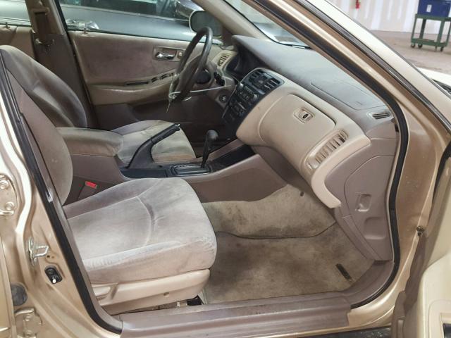 1HGCG66561A063745 - 2001 HONDA ACCORD LX GOLD photo 5