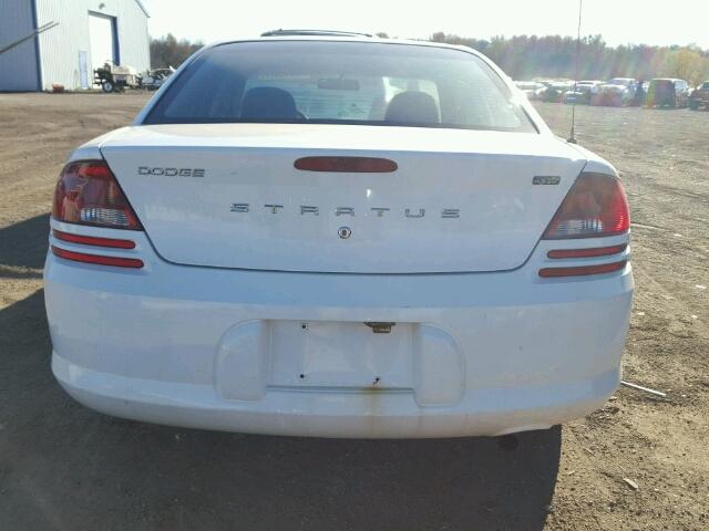 1B3EL46X76N208768 - 2006 DODGE STRATUS SX WHITE photo 10