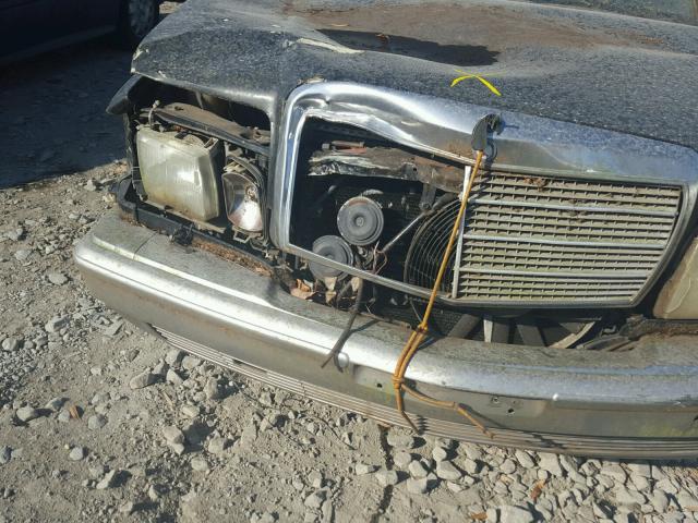 WDBCB25DXGA273044 - 1986 MERCEDES-BENZ 300 SDL BLACK photo 9