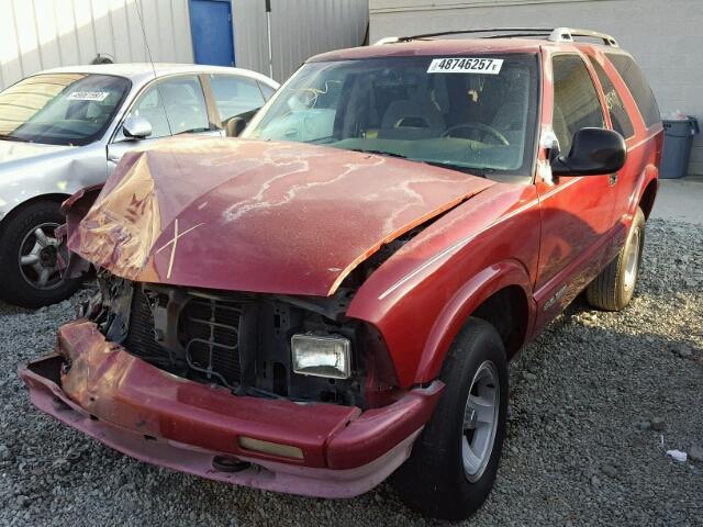 1GNCS18W5TK111651 - 1996 CHEVROLET BLAZER RED photo 2