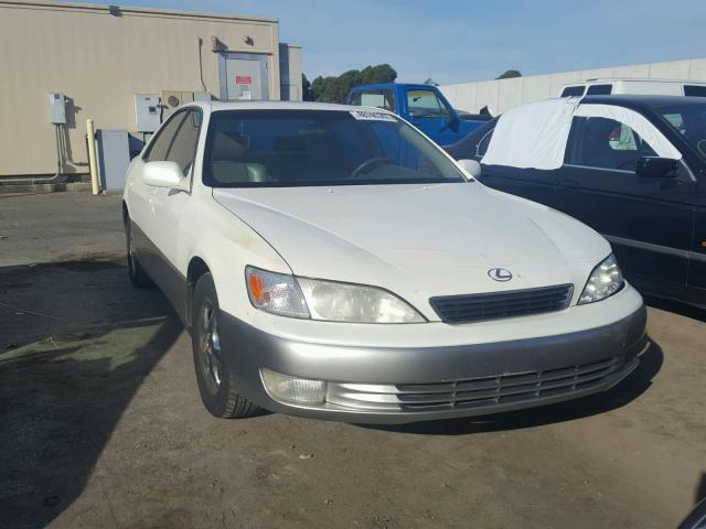 JT8BF28G7X5074242 - 1999 LEXUS ES 300 WHITE photo 1