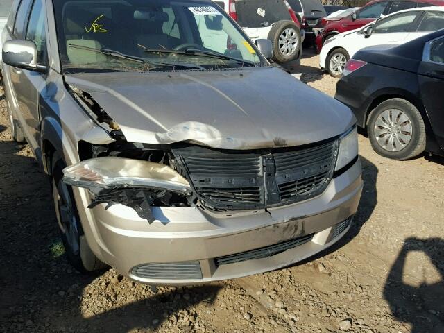 3D4GG57V59T206796 - 2009 DODGE JOURNEY SX GOLD photo 9