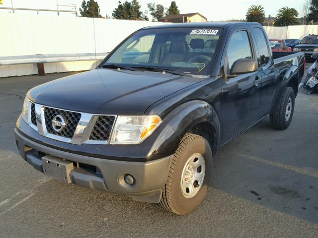 1N6BD06T87C466621 - 2007 NISSAN FRONTIER K BLACK photo 2