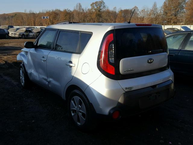 KNDJN2A24F7803198 - 2015 KIA SOUL SILVER photo 3