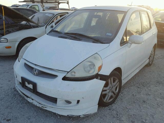 JHMGD38617S013091 - 2007 HONDA FIT S WHITE photo 2