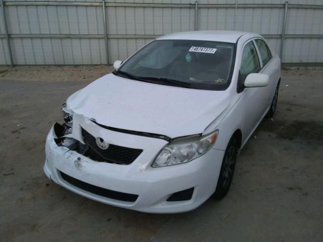 JTDBU4EE9A9108641 - 2010 TOYOTA COROLLA BA WHITE photo 2