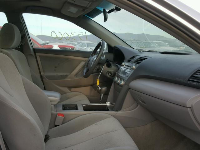 4T1BE46K59U376981 - 2009 TOYOTA CAMRY BASE SILVER photo 5