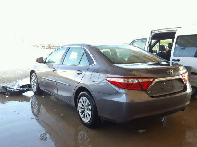 4T4BF1FK9GR578737 - 2016 TOYOTA CAMRY LE GRAY photo 3