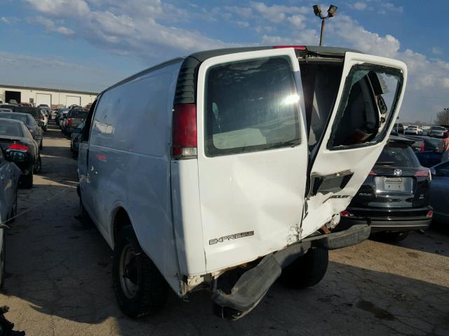 1GCGG25R221225868 - 2002 CHEVROLET EXPRESS G2 WHITE photo 3