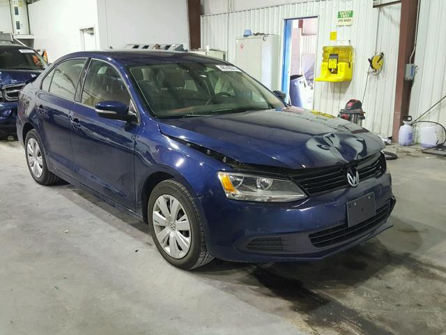 3VWD17AJ3EM423235 - 2014 VOLKSWAGEN JETTA SE 蓝色 照片 1