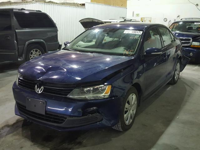 3VWD17AJ3EM423235 - 2014 VOLKSWAGEN JETTA SE 蓝色 照片 2