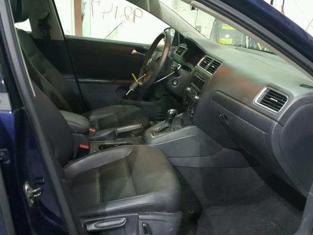 3VWD17AJ3EM423235 - 2014 VOLKSWAGEN JETTA SE 蓝色 照片 5