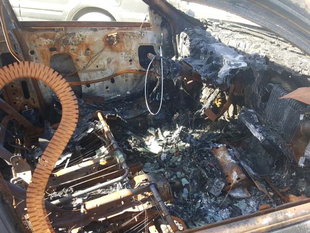 2G1WF55E229349625 - 2002 CHEVROLET IMPALA SILVER photo 5