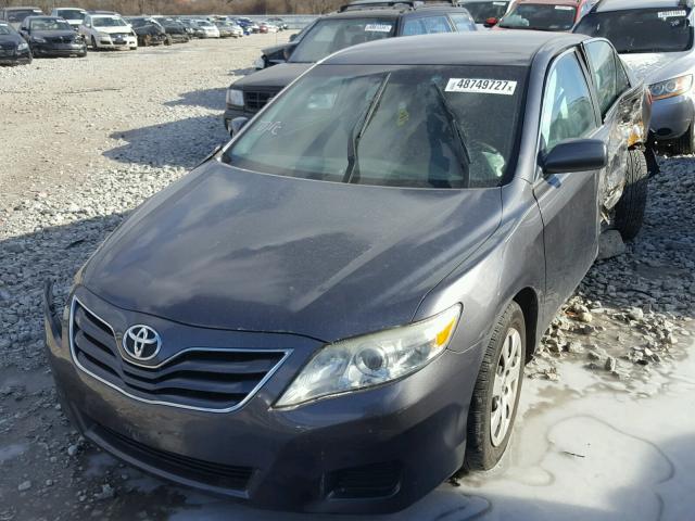 4T4BF3EK5BR169334 - 2011 TOYOTA CAMRY BASE GRAY photo 2