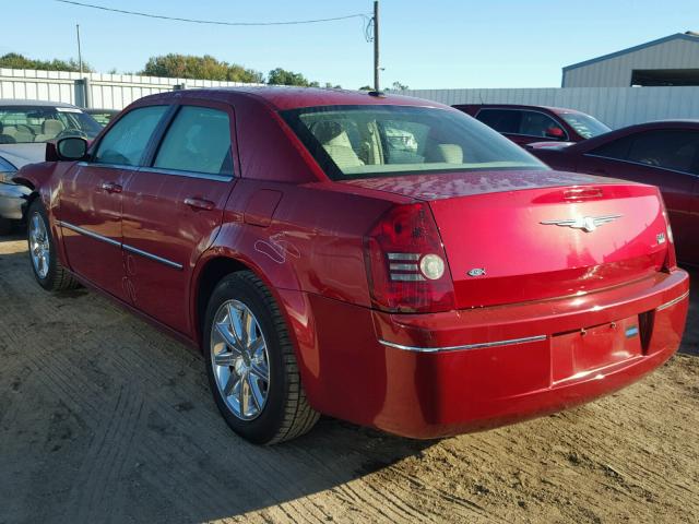 2C3KA53V19H592533 - 2009 CHRYSLER 300 TOURIN RED photo 3