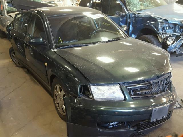 WVWMA63B8XE221079 - 1999 VOLKSWAGEN PASSAT GLS GREEN photo 1