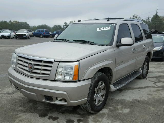 1GYEK63N24R130285 - 2004 CADILLAC ESCALADE L BEIGE photo 2