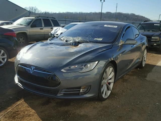 5YJSA1H11EFP47981 - 2014 TESLA MODEL S GRAY photo 2