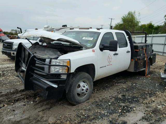 1GB4KZC86EF165755 - 2014 CHEVROLET SILVERADO WHITE photo 2