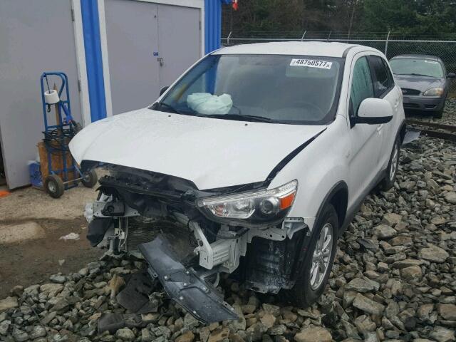 JA4AJ3AU3GZ607532 - 2016 MITSUBISHI RVR SE WHITE photo 2