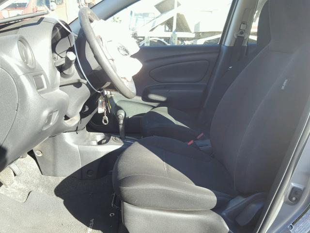 3N1CN7AP9EL836406 - 2014 NISSAN VERSA S SILVER photo 5