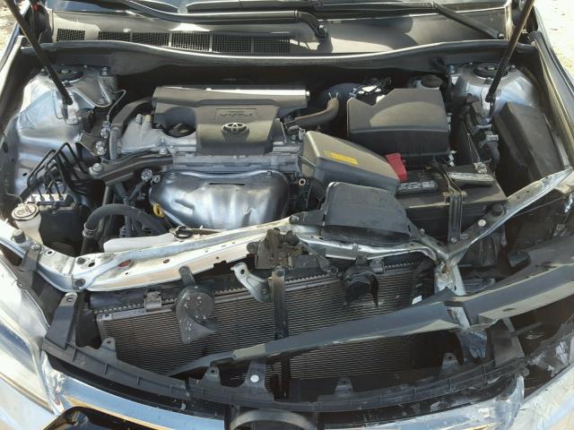 4T1BF1FK0FU885819 - 2015 TOYOTA CAMRY LE 银色 照片 7