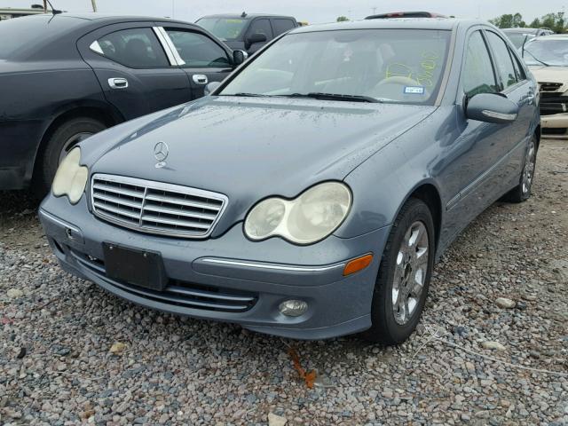 WDBRF81J15F615686 - 2005 MERCEDES-BENZ C 240 4MAT BLUE photo 2