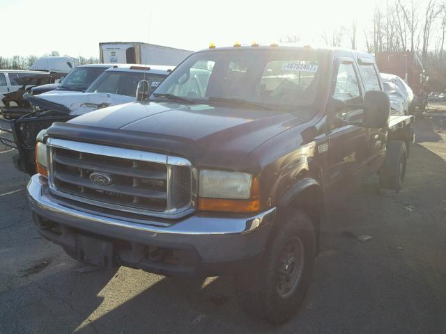 1FTSW31F0YEB35974 - 2000 FORD F350 SRW S BURGUNDY photo 2