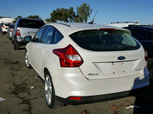 1FADP3N29DL252056 - 2013 FORD FOCUS TITA WHITE photo 3