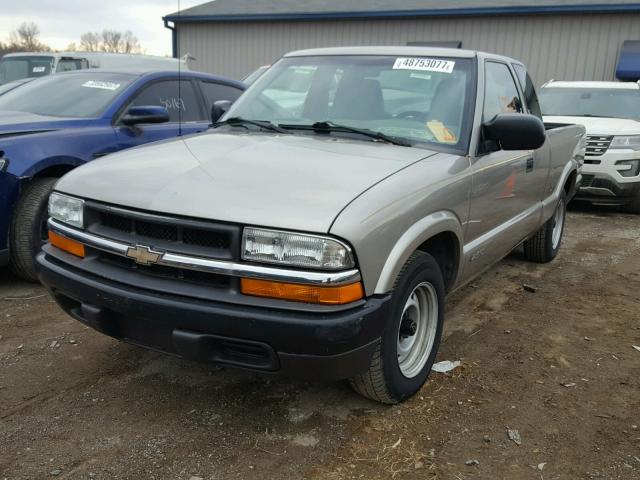 1GCCS19W128115506 - 2002 CHEVROLET S TRUCK S1 BEIGE photo 2