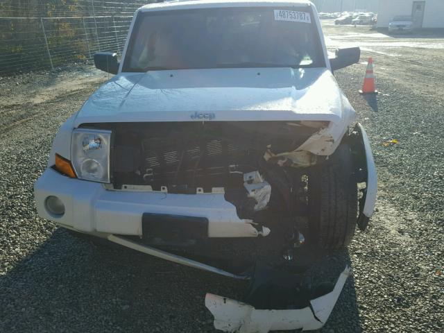 1J8HG48P77C655006 - 2007 JEEP COMMANDER WHITE photo 9