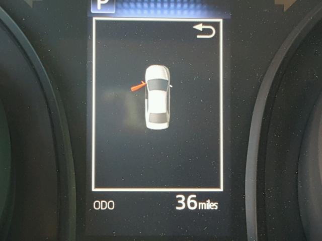 JTNB11HK6J3013204 - 2018 TOYOTA CAMRY L 银色 照片 8