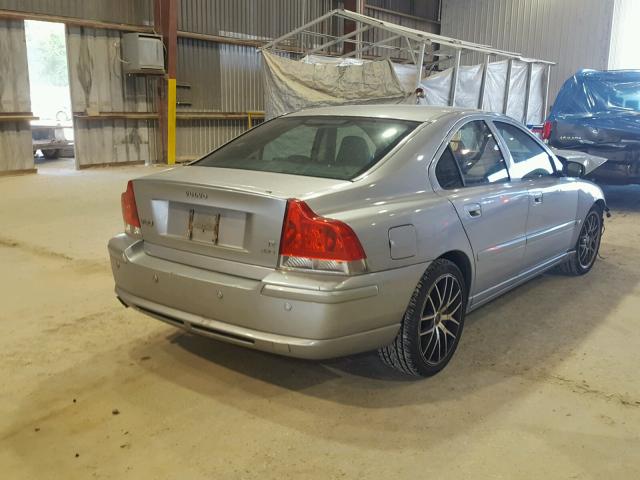 YV1RH527062544318 - 2006 VOLVO S60 R SILVER photo 4