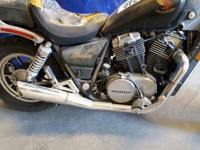 JH2RC1916FM101889 - 1985 HONDA VT700 C BLACK photo 7