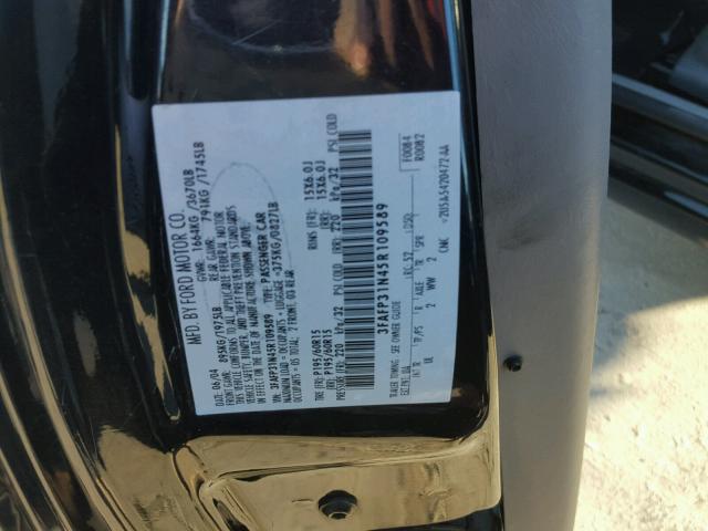 3FAFP31N45R109589 - 2005 FORD FOCUS ZX3 BLACK photo 10