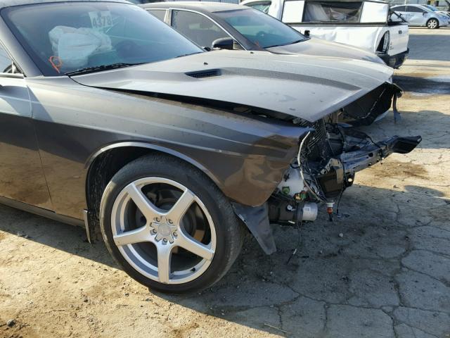 2C3CDYAG2EH123494 - 2014 DODGE CHALLENGER GRAY photo 9