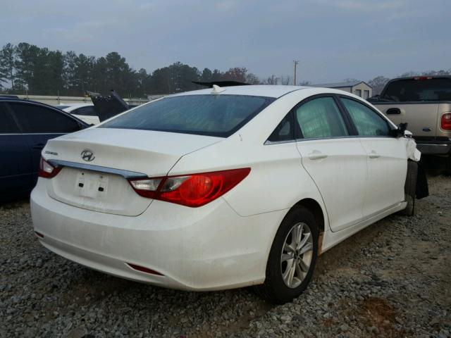 5NPEB4AC3DH799328 - 2013 HYUNDAI SONATA GLS WHITE photo 4